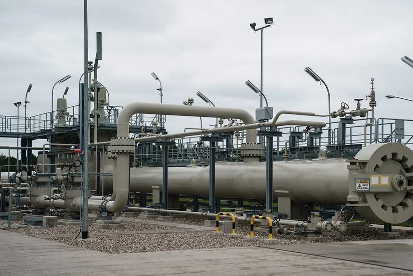 Aİ Rusiyanın neft məhsullarına embarqo və G7 ilə birlikdə qiymət limitləri qoyub