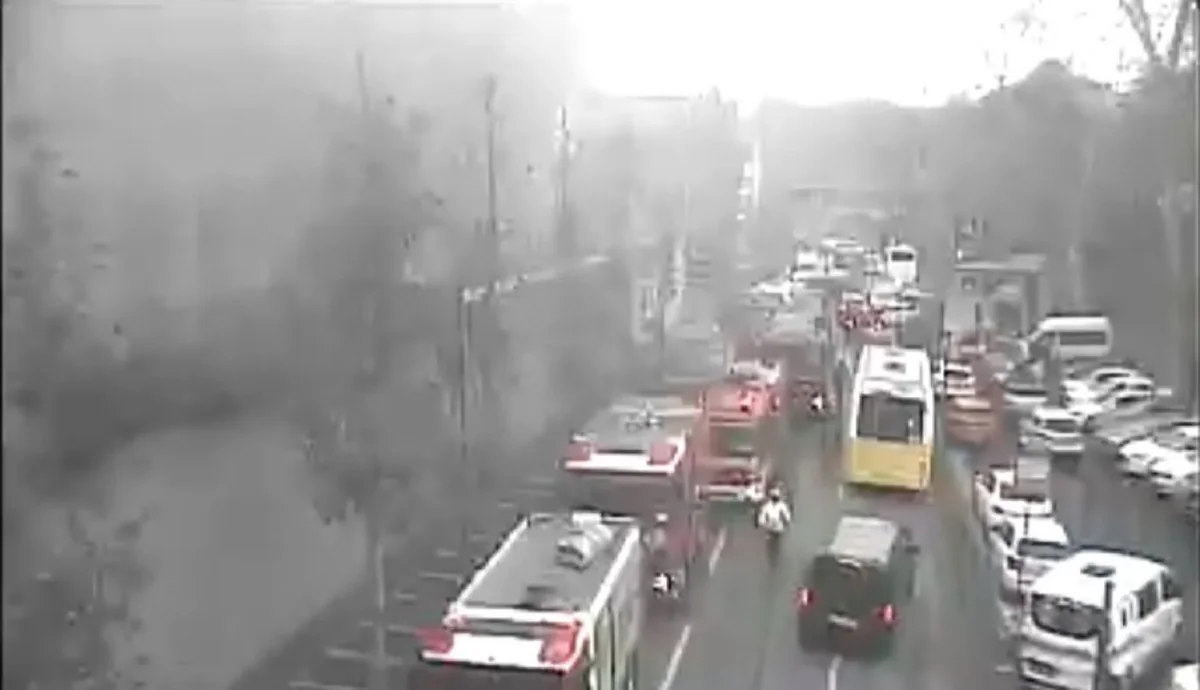 İstanbulun Çırağan sarayında yanğın başlayıb