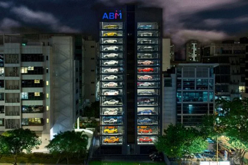 15-этажный автомат по продаже спорткаров появился в Сингапуре