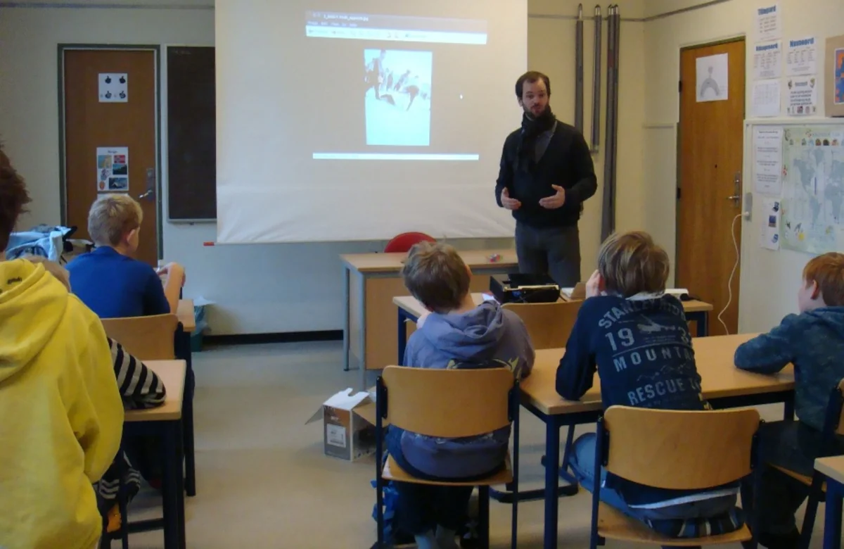 Students leave schools linked to FETO in Denmark