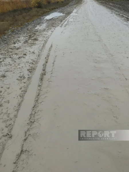 Kürdəmirdə sakinləri təngə gətirən bərbad yol niyə təmir olunmur?