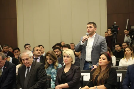 Orxan Məmmədov: Gənc sahibkarların innovativ layihələrinə 50 min manatadək güzəştli kredit verilə bilər