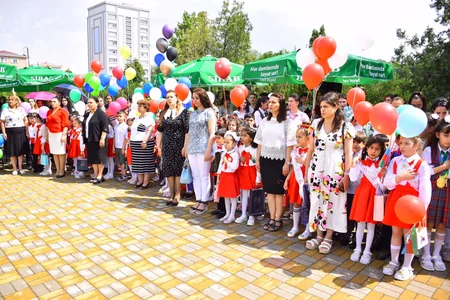 Naxçıvan məktəblərində “Son zəng” çalınıb, Emin Əmrullayev iştirak edib - YENİLƏNİB-2