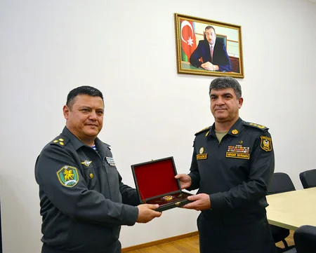 Özbəkistan Müdafiə Nazirliyinin nümayəndə heyəti Azərbaycana gəlib