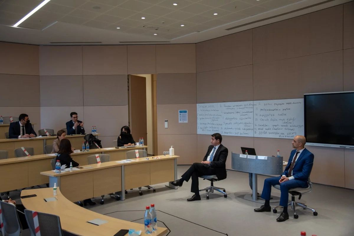 Baş Prokurorluğun əməkdaşları seminarda iştirak edib