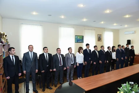 Gənclər və İdman Nazirliyində daimi dövlət qulluqçuları and içib