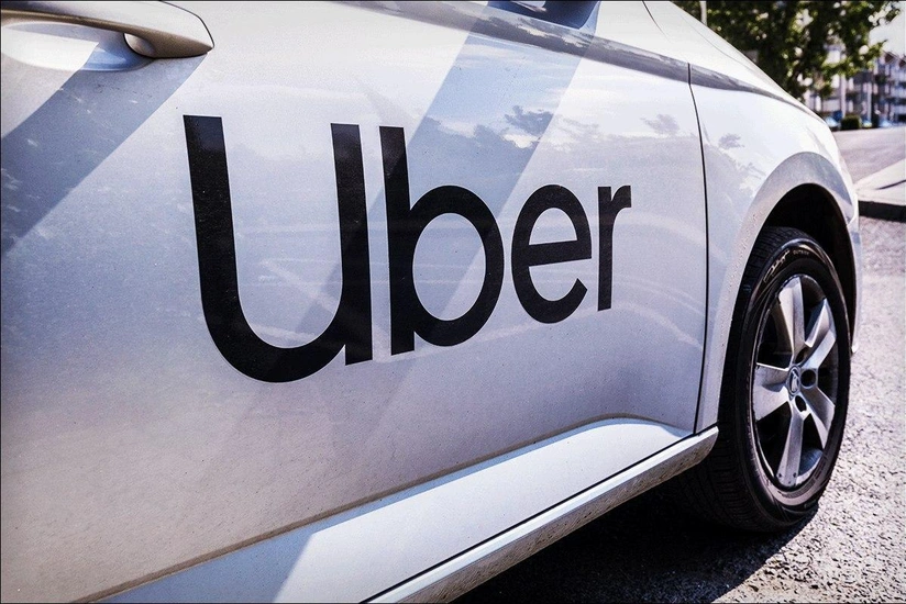 Суд во Франции обязал Uber выплатить таксистам 180 тыс. евро компенсаций