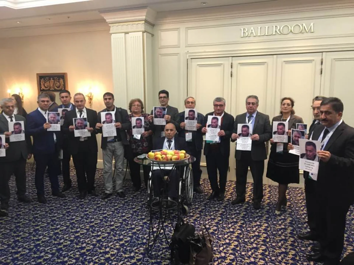 В Брюсселе прошла акция с требованием освободить Дильгама Аскерова и Шахбаза Гулиева