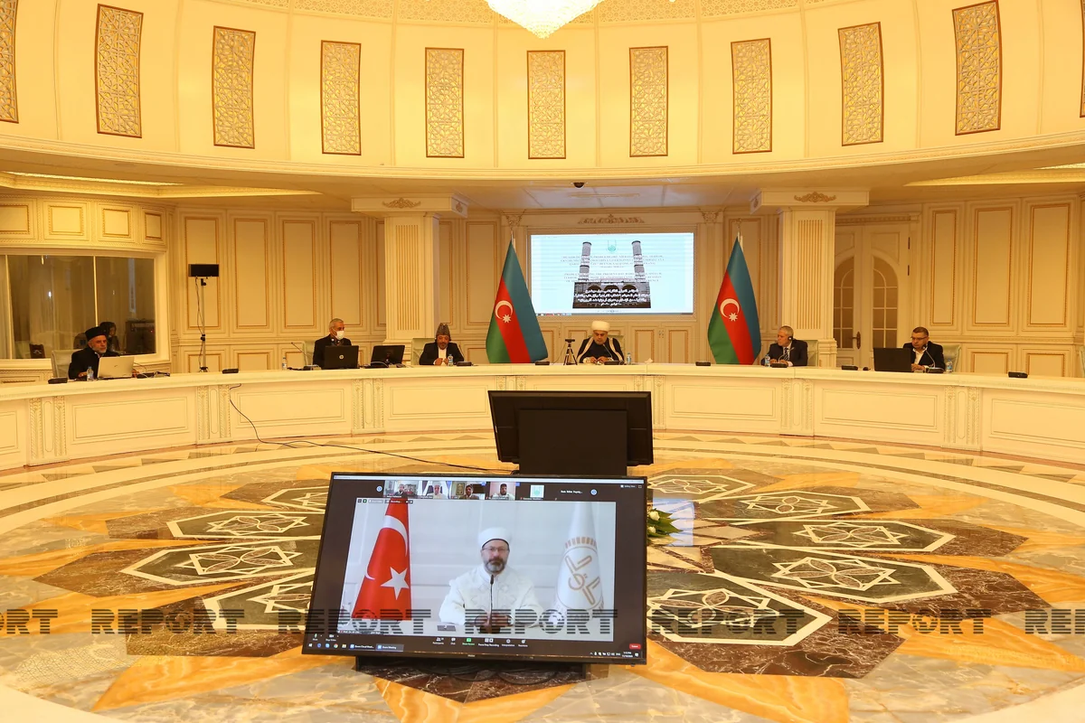 Ali Erbaş: Azərbaycan bayraqları Qarabağ torpaqlarından enməyəcək