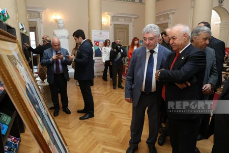 AMEA Rəyasət Heyətinin genişləndirilmiş iclası keçirilib
