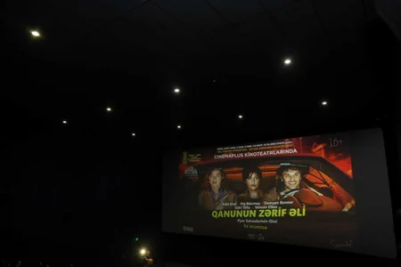 “CinemaPlus”da “Qanunun zərif əli” komediyası nümayiş etdirilib
