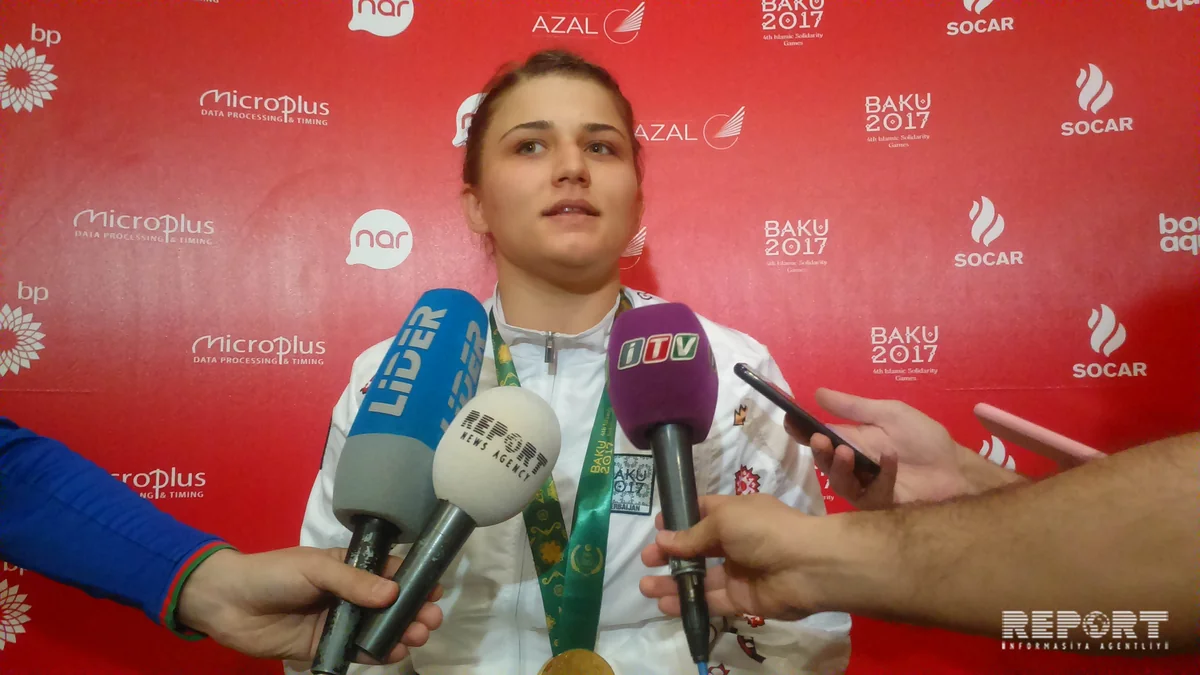 Elis Manolova: Son dəqiqədə özümü toplayıb qalib gəldim