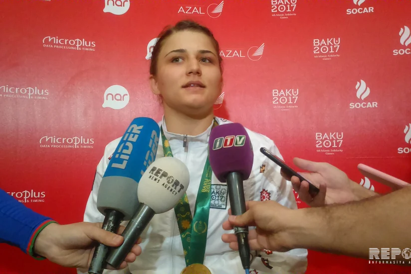 Elis Manolova: Son dəqiqədə özümü toplayıb qalib gəldim