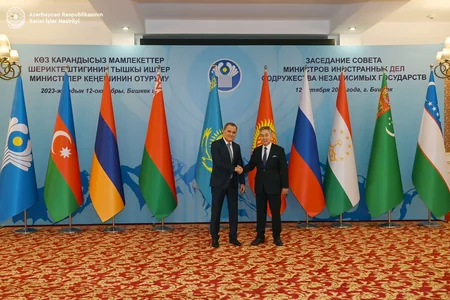 Bişkekdə MDB XİN başçılarının Şurası işinə başlayıb, Ceyhun Bayramov qırğız həmkarı ilə görüşüb