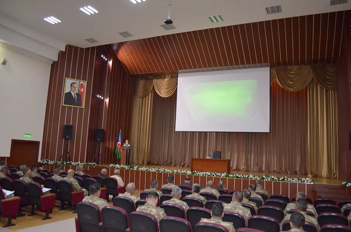 Training-methodological sessions held with officers in Azerbaijani army