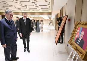 “Gülüstan” sarayında Vyetnam rəsm əsərlərinin sərgisi ilə tanışlıq olub