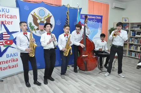 ADU-da Amerika Günləri Festivalının açılış mərasimi keçirilib