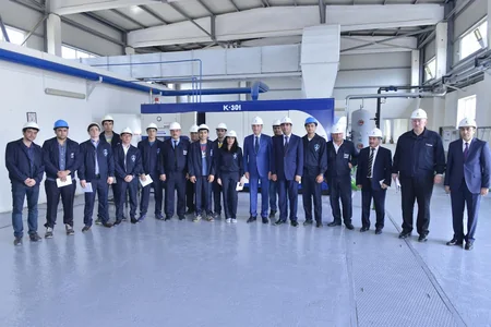 ​BHOS Rector Elmar Gasimov meets internees at Azerikimya PU