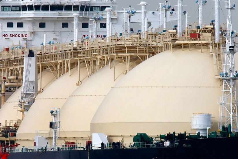 Bulgaria buys 20% interest in Greek LNG terminal