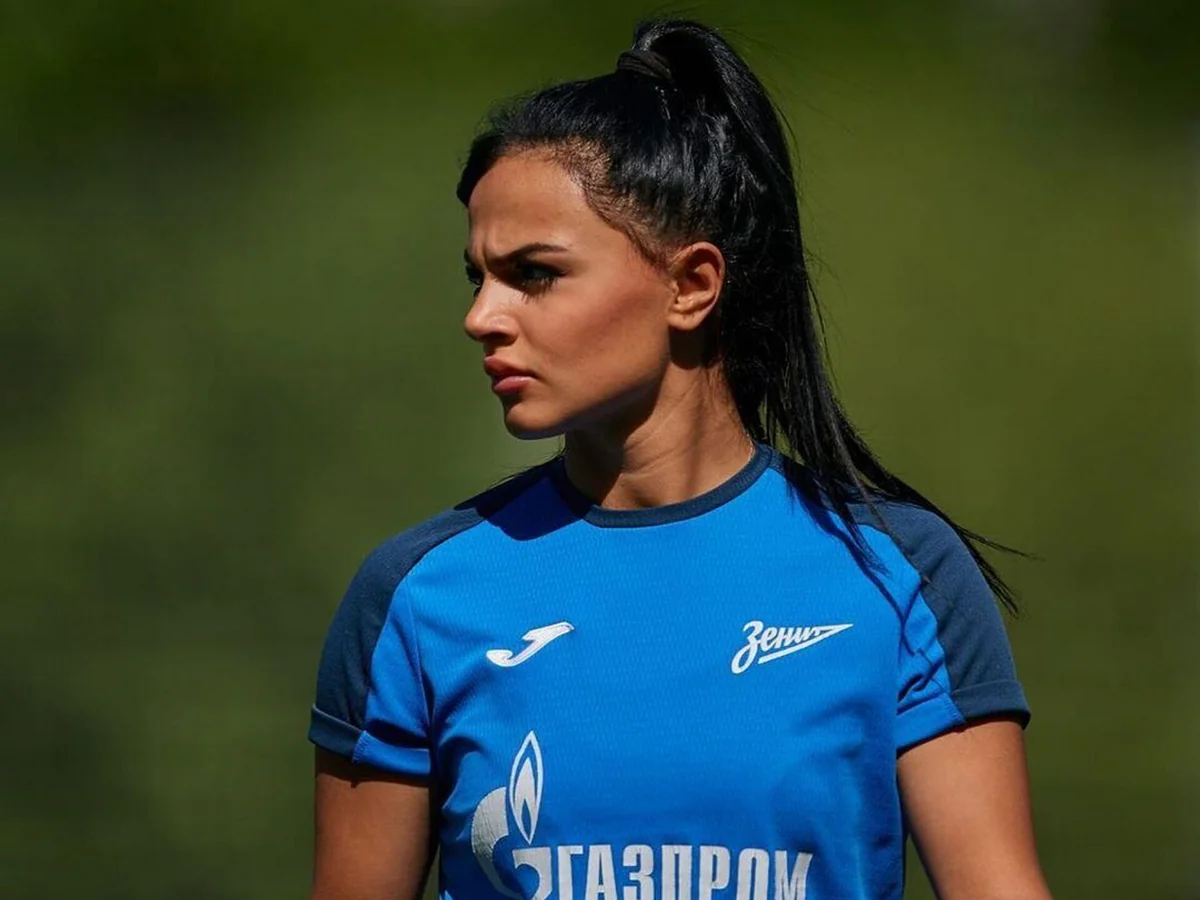 Azərbaycan millisinin futbolçusu Rusiyada növbəti dəfə turun rəmzi yığmasına düşüb
