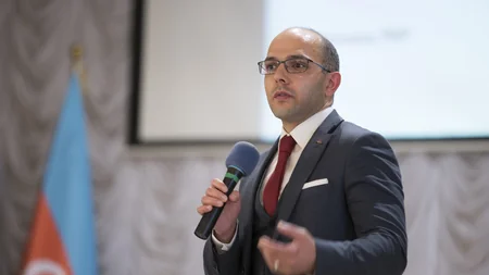 “Qlobal kapital bazarları və Azərbaycanda bu sahədəki yeniliklər” mövzusunda konfrans keçirilib