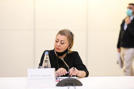 Qadına şiddətə son adlı dəyirmi masa keçirilib