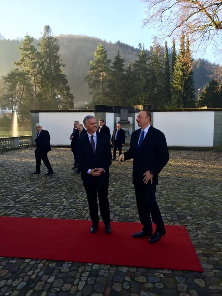Azərbaycan və Ermənistan prezidentləri arasında görüş başlayıb - FOTO