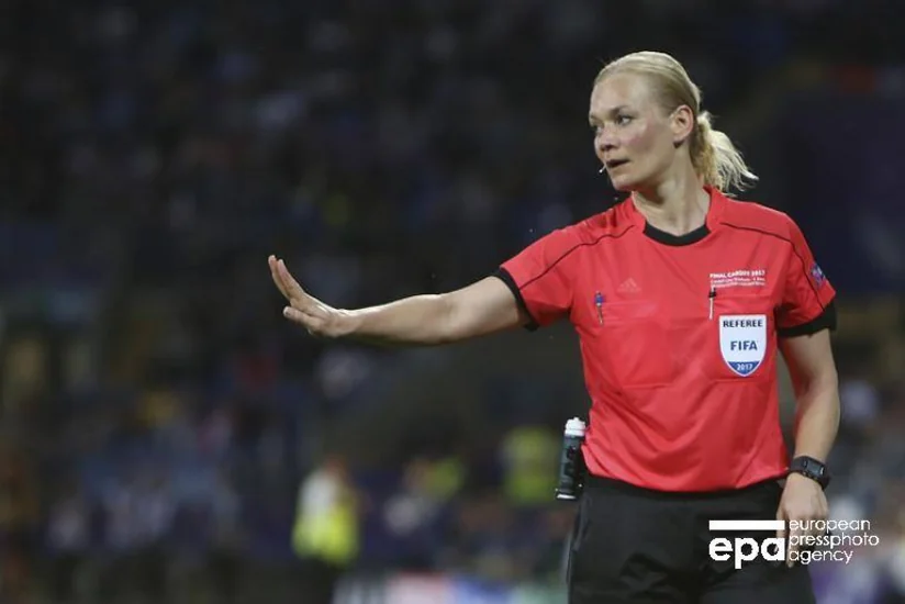 Женщина-арбитр дебютирует в мужском чемпионате Германии - ВИДЕО