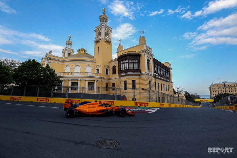 Formula 1in Bakıdakı sıralama turundan görüntülər - FOTOREPORTAJ