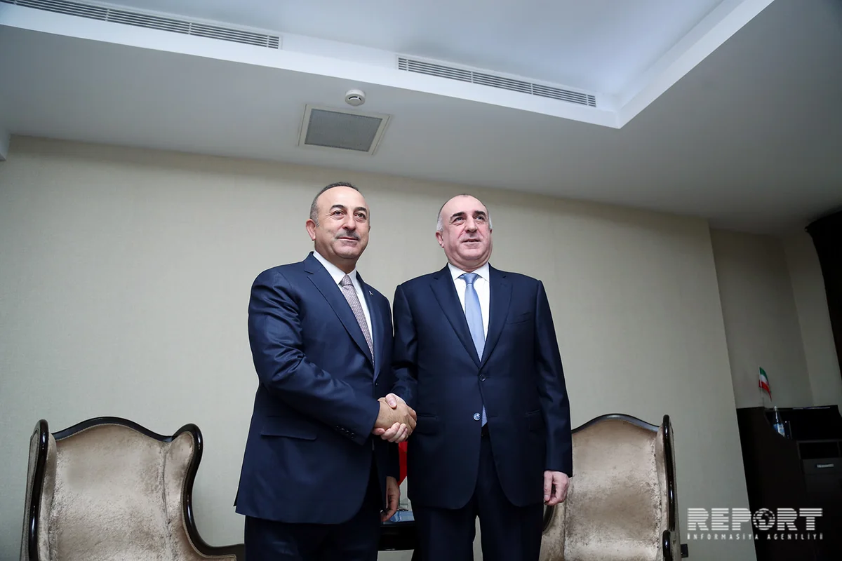 Bakıda Azərbaycan və Türkiyə XİN başçılarının görüşü başlayıb