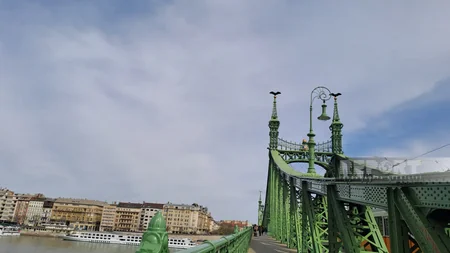 Budapeştdə göylərə yüksələn Azadlıq heykəli: Gellert təpəsində Cabbarlının “Sevil”inin izləri - REPORTAJ