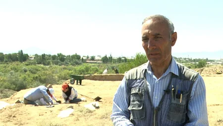 Naxçıvanda antik dövrə aid qəbir abidəsi və keramika nümunələri aşkarlanıb