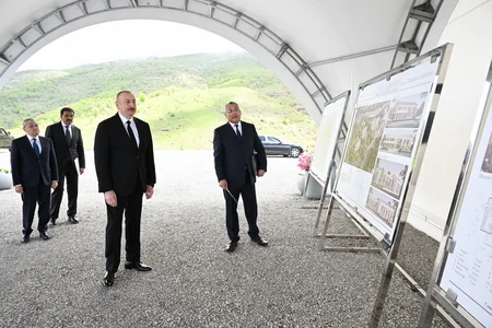 Prezident Şuşa rayonunun Turşsu qəsəbəsinin təməlini qoyub - YENİLƏNİB