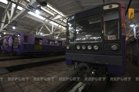 Bakı metrosu bu il 55 vaqonunu təmir etdirəcək