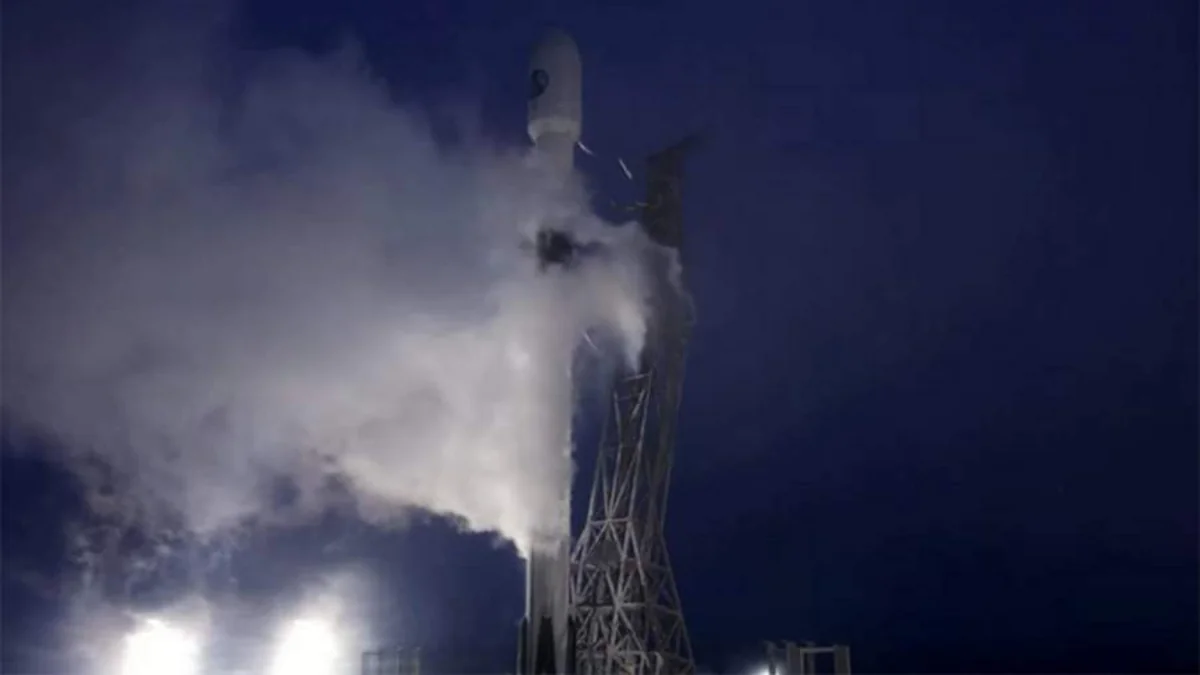 SpaceX запустила ракету Falcon 9 со спутниками для нужд разведки США