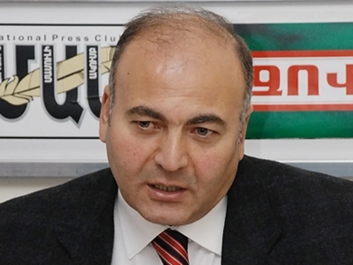 Ermənistanın keçmiş müdafiə nazirinin başçılıq edəcəyi partiyanın adı açıqlanıb