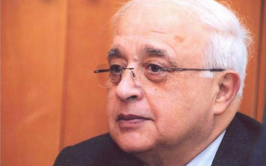 Ərdoğan yazıçı Elçinə “Necip Fazıl” mükafatını verib