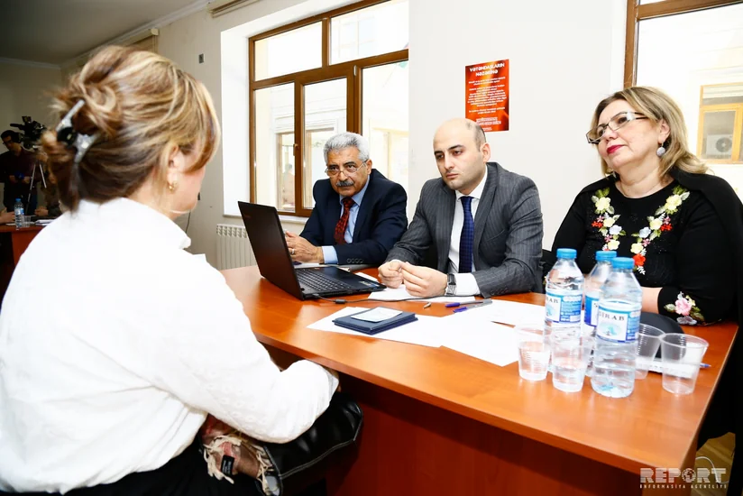 Müddətsiz əmək müqaviləsi əsasında işə qəbul olunmaq istəyən müəllimlərin müsahibəsinə başlanılıb