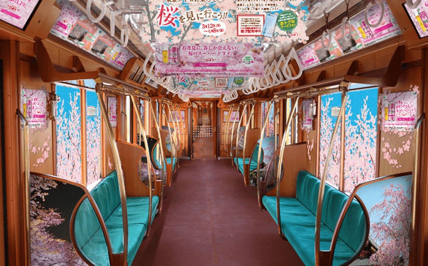 Tokio metrosunda qeyri-adi görünüşlü qatar xəttə çıxarılıb