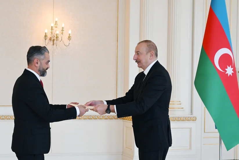 Ilham Aliyev receives credentials of incoming ambassador of Albania to Azerbaijan