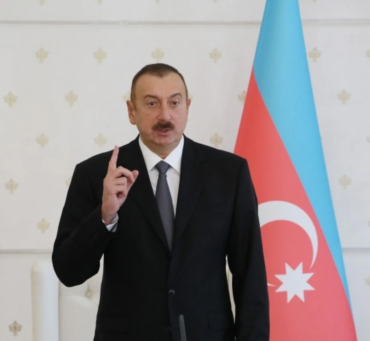 President: 226,000 new jobs opened in nine months of 2017