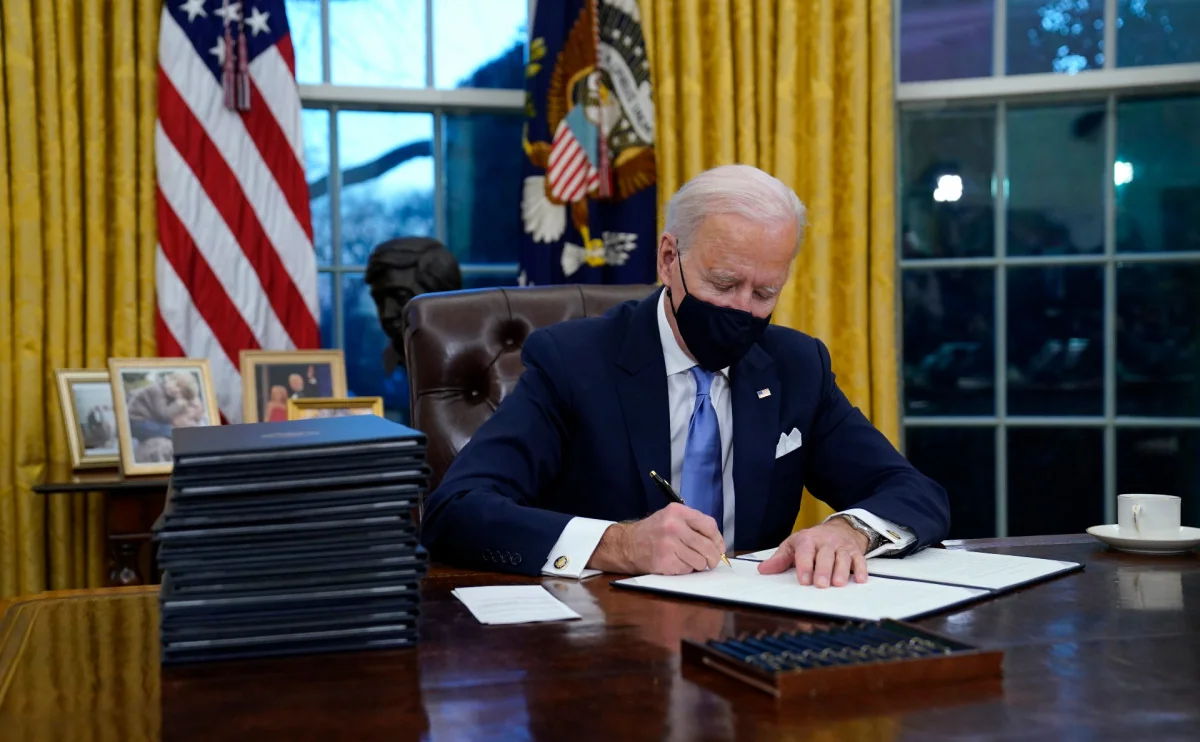 Biden signs new stimulus package amid pandemic
