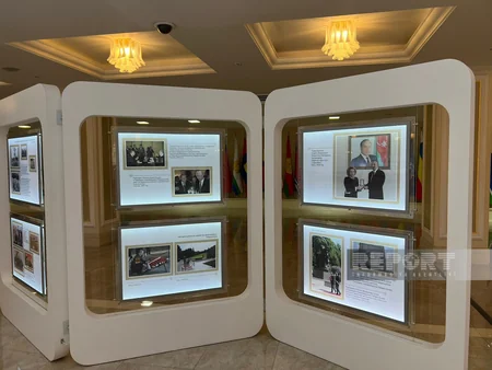 Rusiya Federasiya Şurasında Heydər Əliyevin 100 illik yubileyinə həsr olunan sərgi açılıb