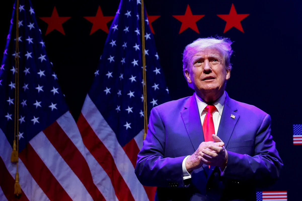 Trump advisers discuss penalties for nations moving away from dollar