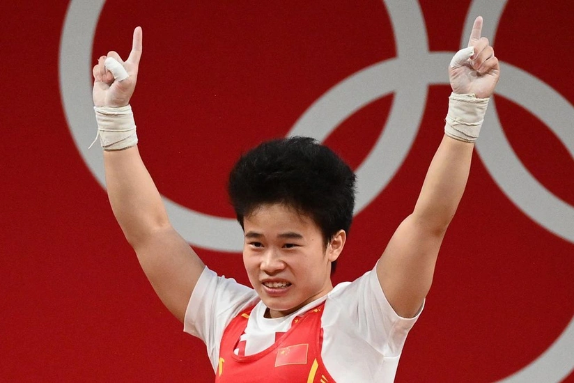 Tokio-2020: Çinli ağırlıqqaldıran qızıl medalı 3 rekordla qazandı