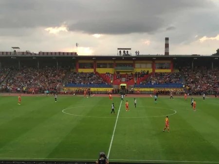 Silahın paytaxtında futbol tamaşası - Rəqibi tərksilah edən Neftçi  - REPORTAJ - VİDEO