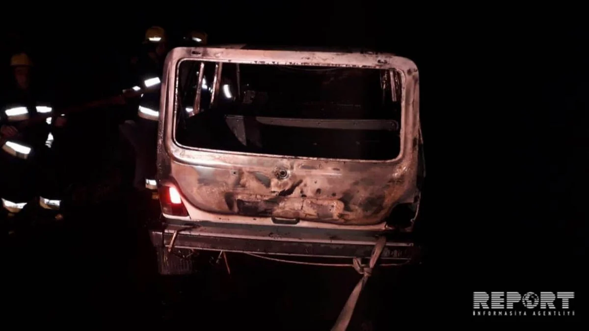 Kürdəmirdə avtomobil yanıb - FOTO