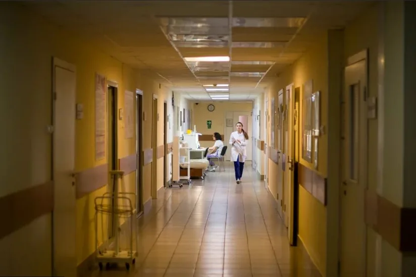 Yasamalda avtomobil 43 yaşlı kişini vurub