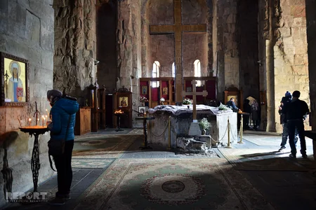 Xristianlığın ilk çağlarından yadigar - Cvari monastırı - FOTOREPORTAJ