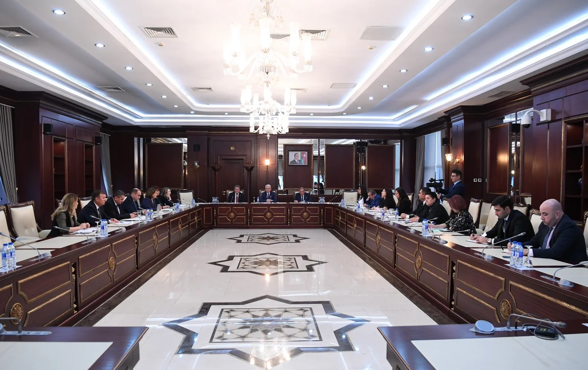 Təhsillə bağlı iki qanun layihəsi parlamentin plenar iclasına tövsiyə edilib